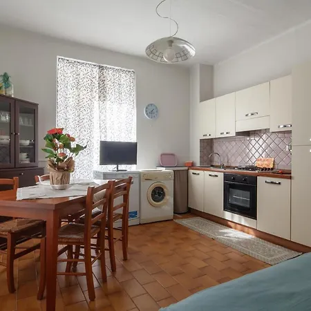 Frühstückspension Il Tempo Del Vento In Front Of The Castle Tresana