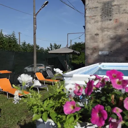 Frühstückspension Il Tempo Del Vento In Front Of The Castle