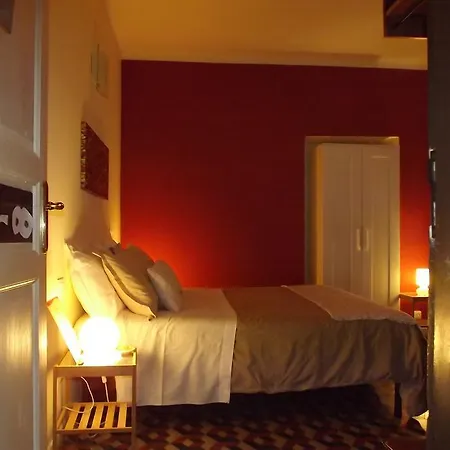 Il Tempo Del Vento In Front Of The Castle Frühstückspension Tresana